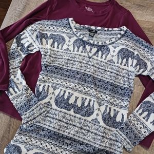 * Rue 21 Tibetan top and burgundy ribbed light weight size medium